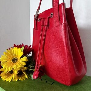 AUTHENTIC SHOULDER BAG GUCCI.